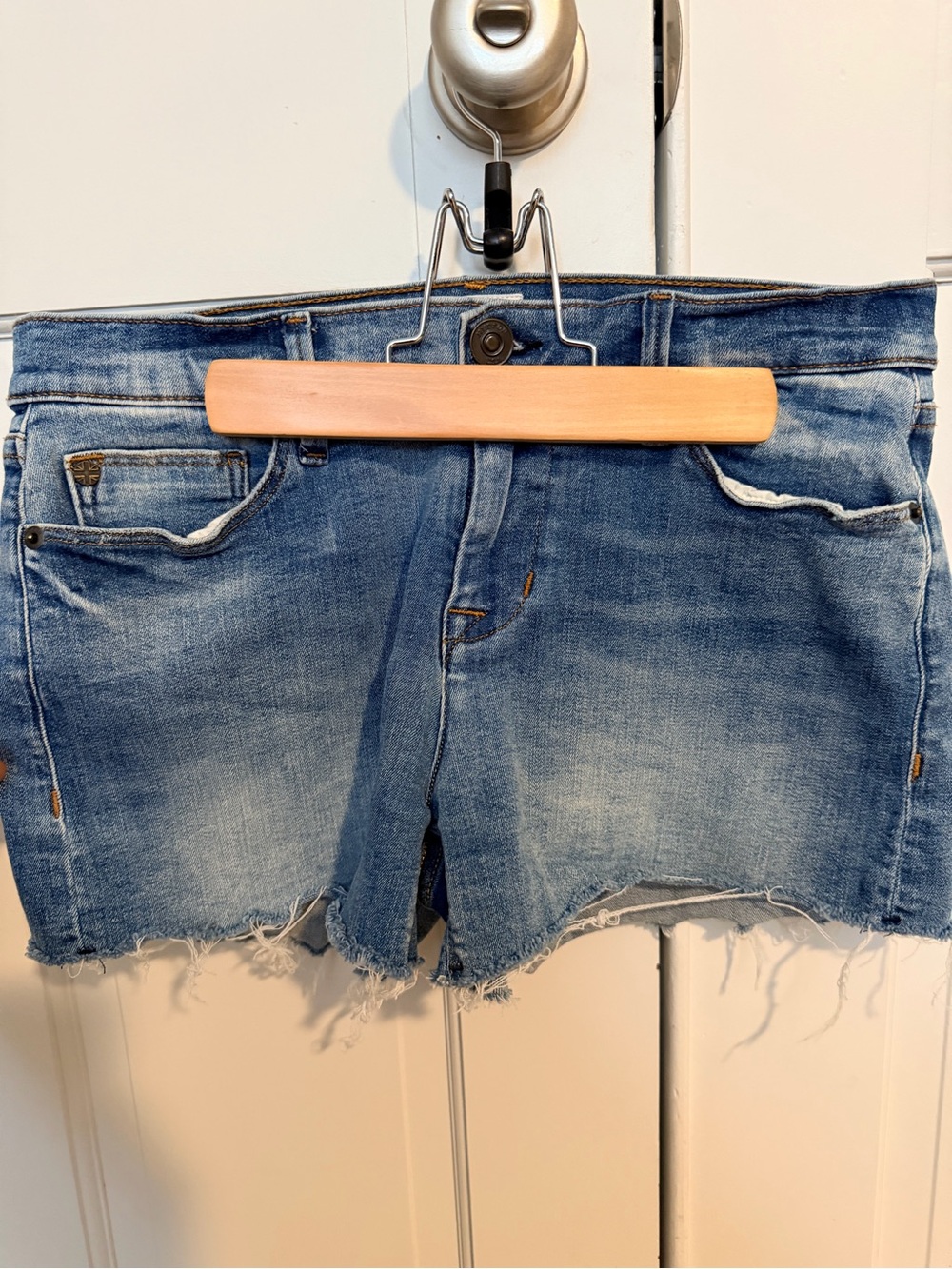 Hudson Amber Denim Frayed Hem Women's Shorts - Blue size 27